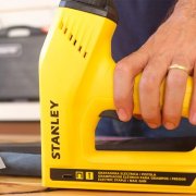 Agrafador/Pregador Elétrico TRE550