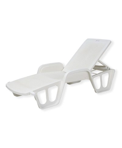 Espreguicadeira em PVC rattan branca