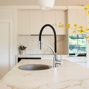 Monocomando Cozinha Aquarela Preto